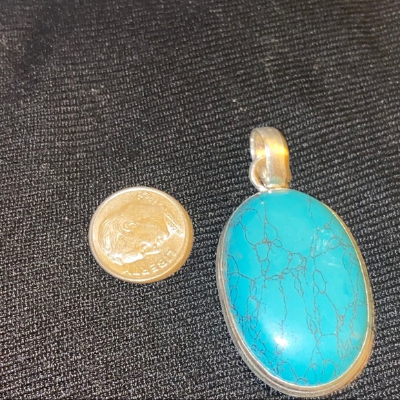 SALE 🐚 Tibetan Turquoise handmade pendant - Picture 3 of 3